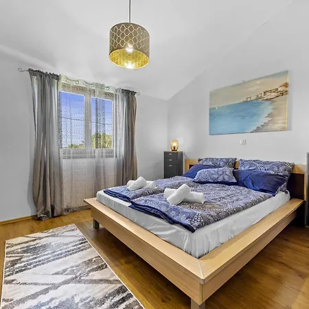Villa Mia & Iva For 6 2 People Near With Private Pool & Kids Playground - Pet Friendly Poreč
